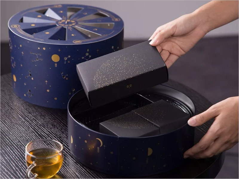 斗轉(zhuǎn)星移月餅禮盒包裝設計，簡潔的星空，浪漫的情懷